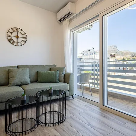 דירה Terra Rossa - Modern With Castle View ארכאנגלוס